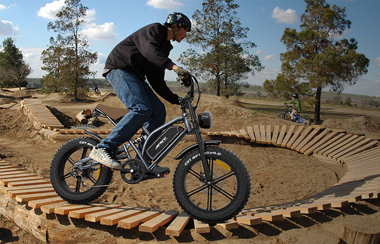モノパス ピヤノ Built for European Commuting – Fat Tire E-Bike with Free EU Delivery